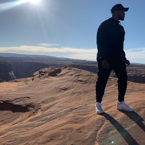 Meet your Posher, Bernard